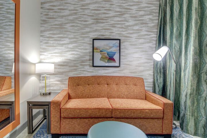 Room 25 of 41