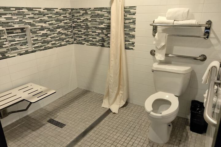 Room 20 of 27