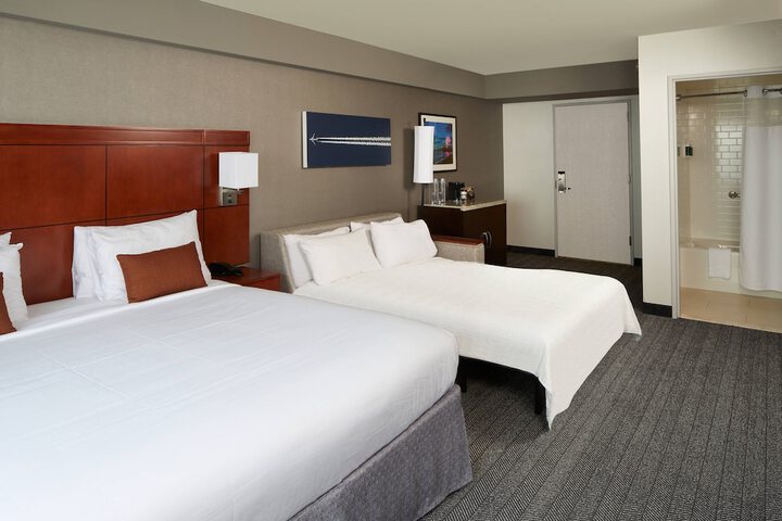Room 34 of 53