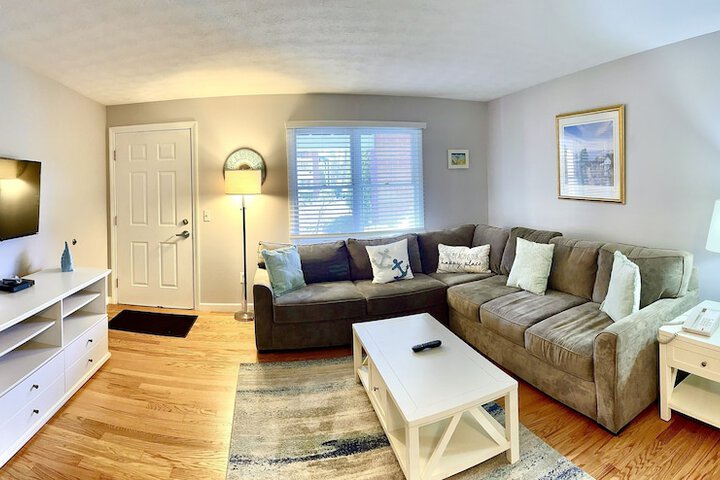 Room 35 of 60
