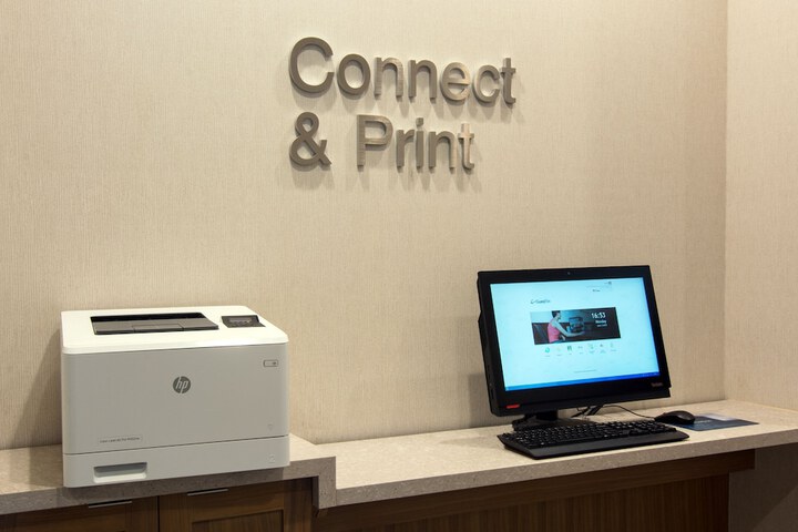 Business Center 22 of 23