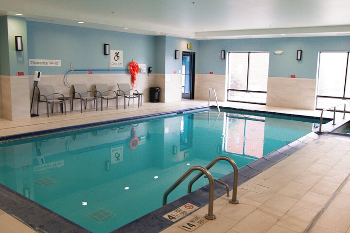 Holiday Inn Express & Suites Albany Airport Area - Latham by IHG