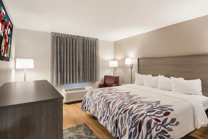 Room 18 of 35