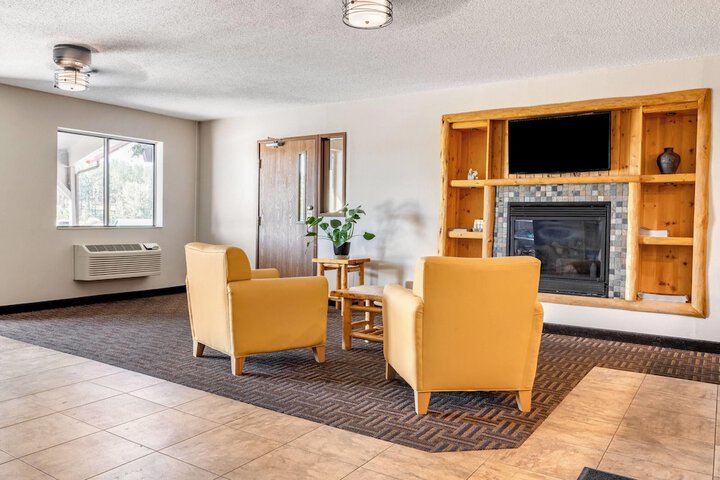 Super 8 by Wyndham Custer / Crazy Horse Area