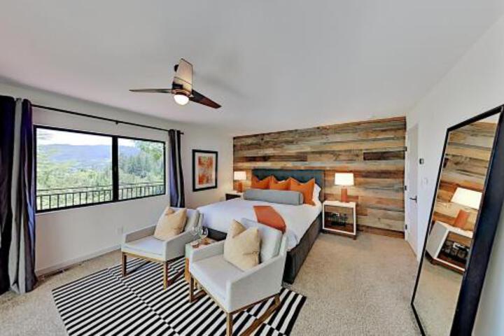 Sonoma House