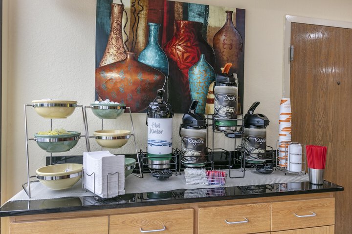 Breakfast/Coffee Service 23 of 23
