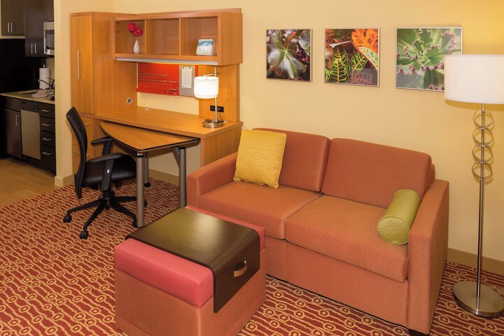 Room 25 of 69