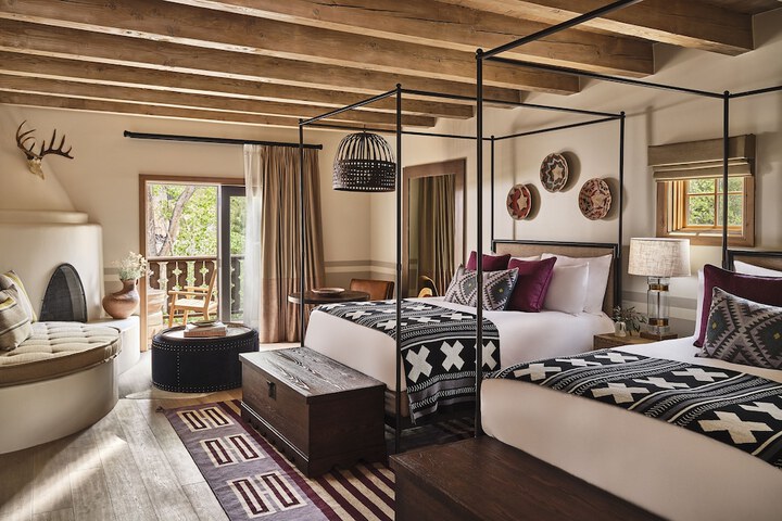 Bishops Lodge Auberge Collection