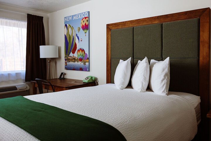 Taos Valley Lodge