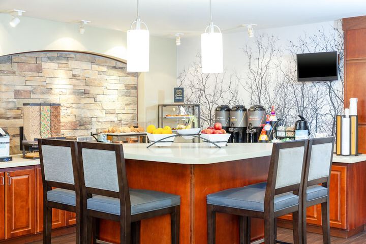 Breakfast/Coffee Service 77 of 85