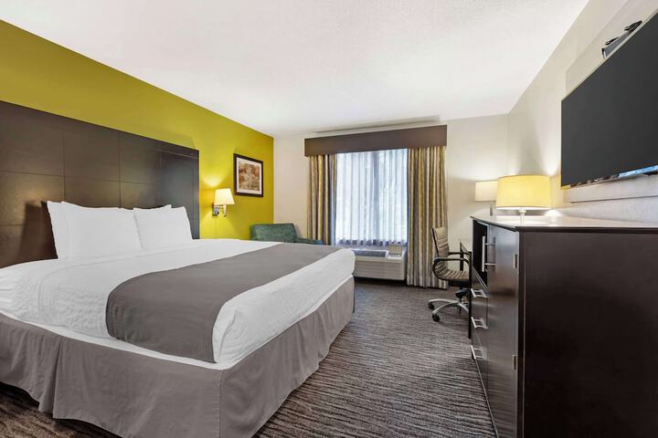 Best Western Magnolia Inn & Suites
