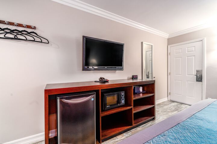 Room 30 of 67