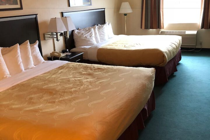 Room 66 of 107