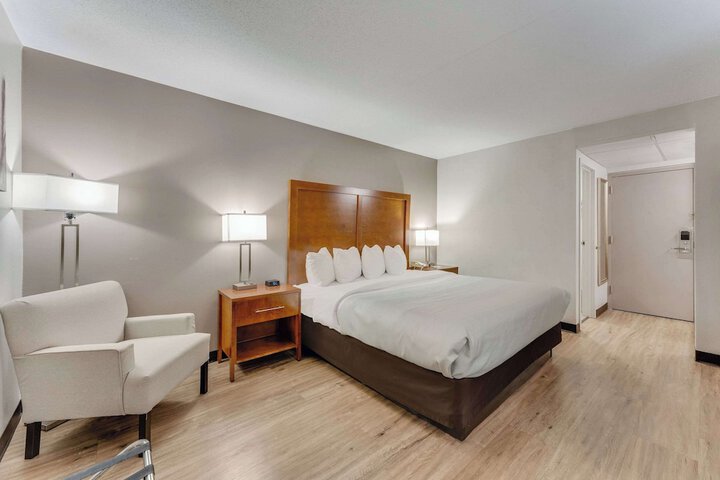 Room 20 of 29