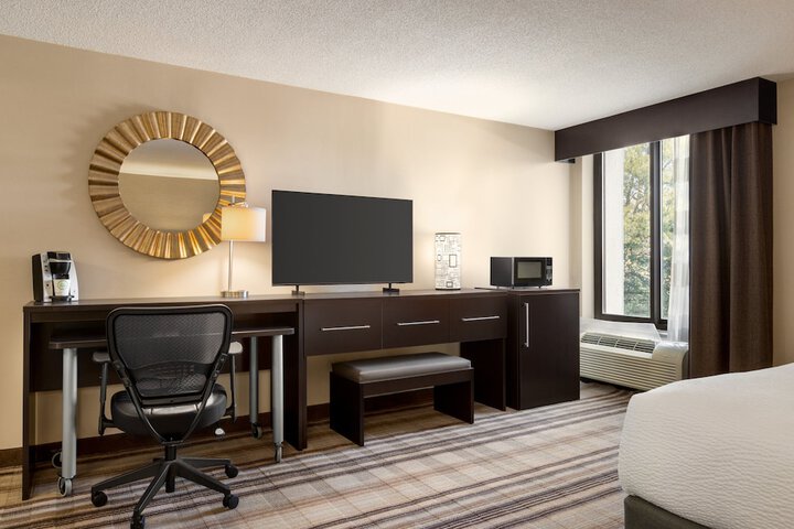 Room 22 of 43