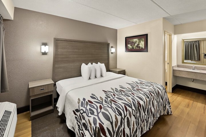 Room 22 of 27