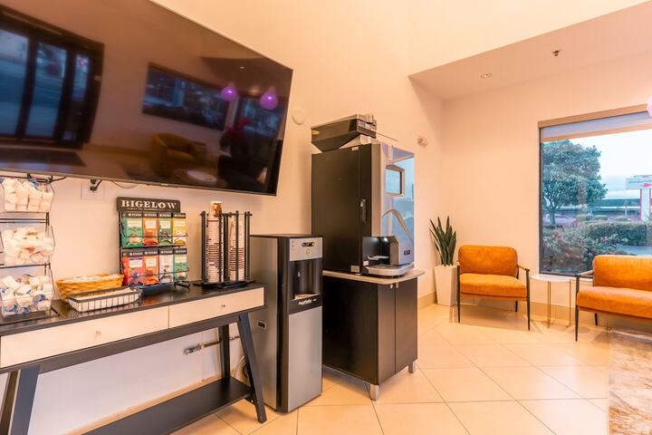 Hotel Aluxor SFO