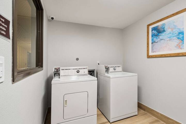 Best Western Lake Oswego / Portland Hotel & Suites