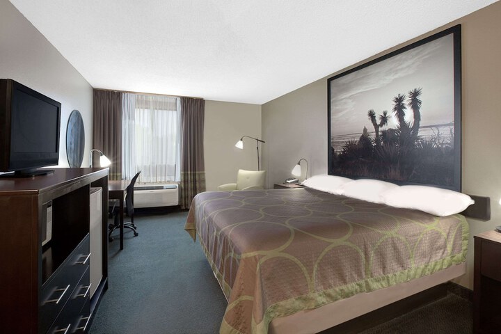 Room 15 of 31