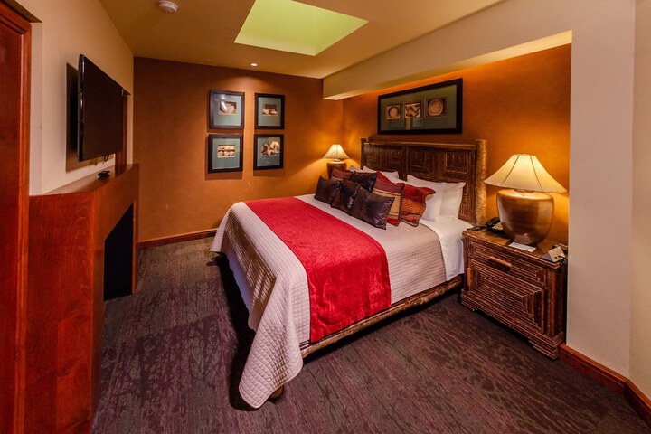 Lodge at Feather Falls Casino