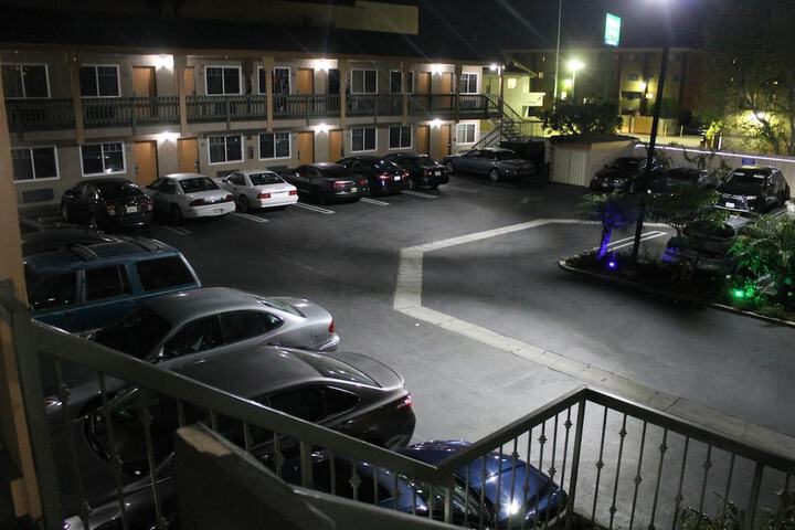 Property Grounds 34 of 38