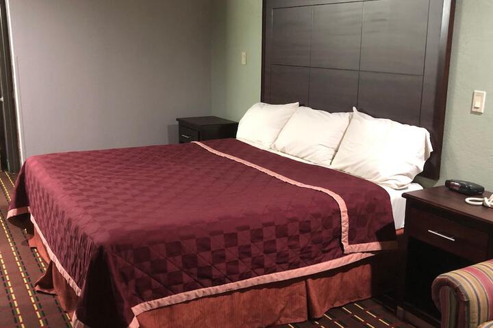 Texas Inn & Suites