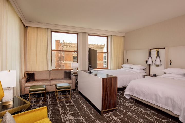 DoubleTree by Hilton Youngstown Downtown