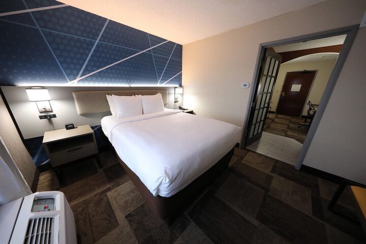 Comfort Inn & Suites Hutchinson