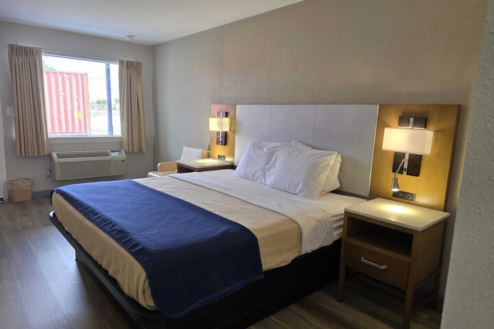 Americas Express Inn South Hill