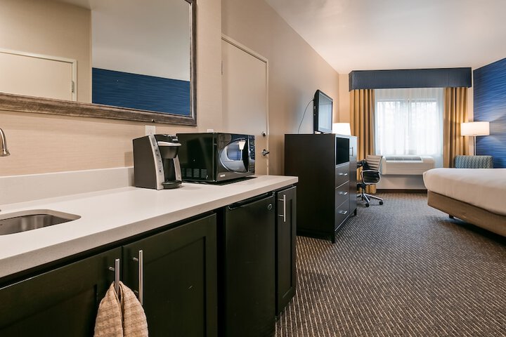 Room 30 of 52