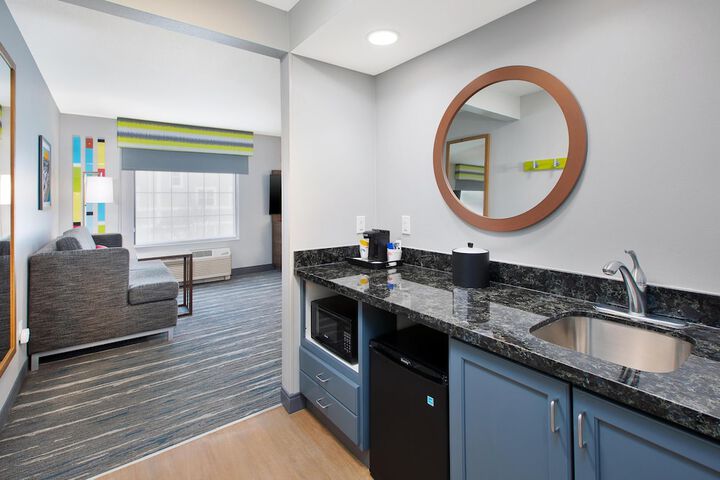 Hampton Inn & Suites St. Cloud MN