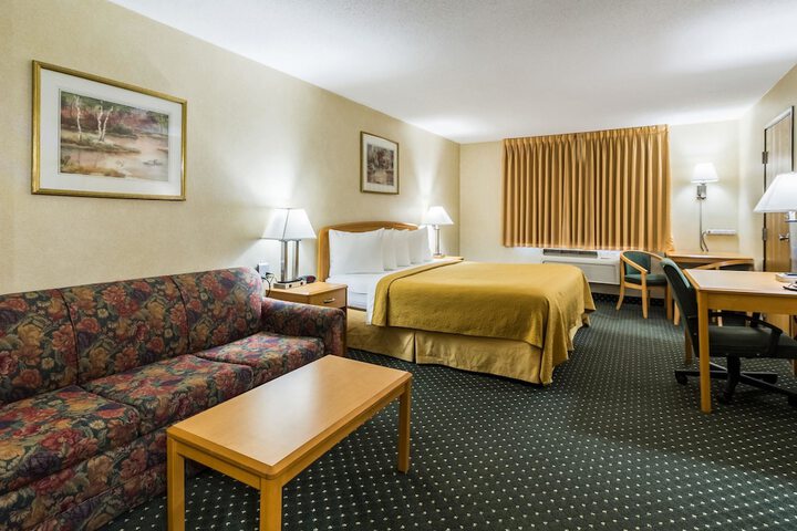 Room 48 of 76