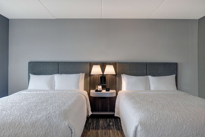 Room 16 of 37