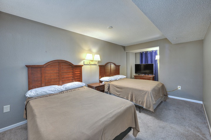 Room 53 of 115