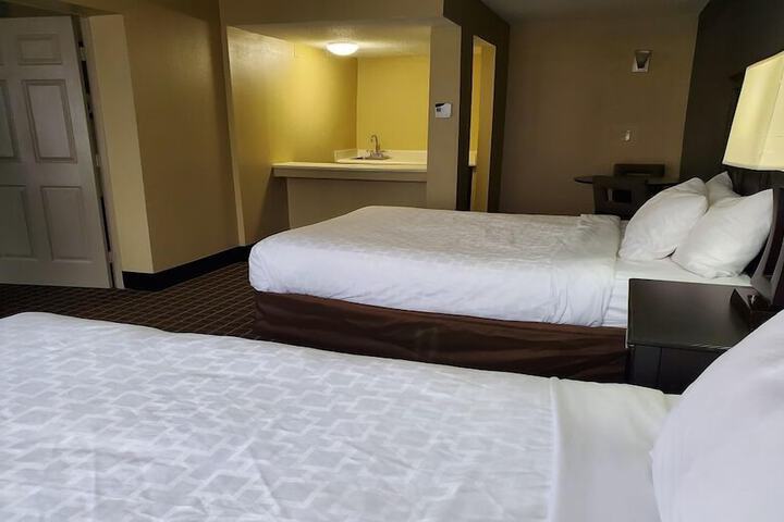 Room 16 of 22