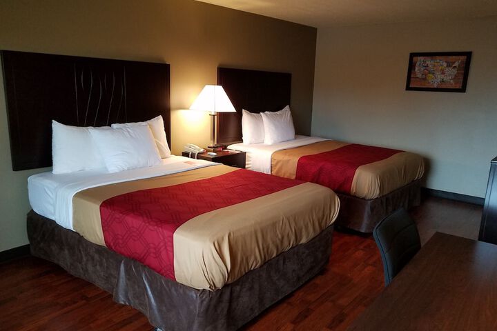 Room 11 of 33