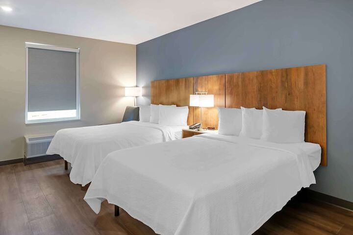Room 50 of 71