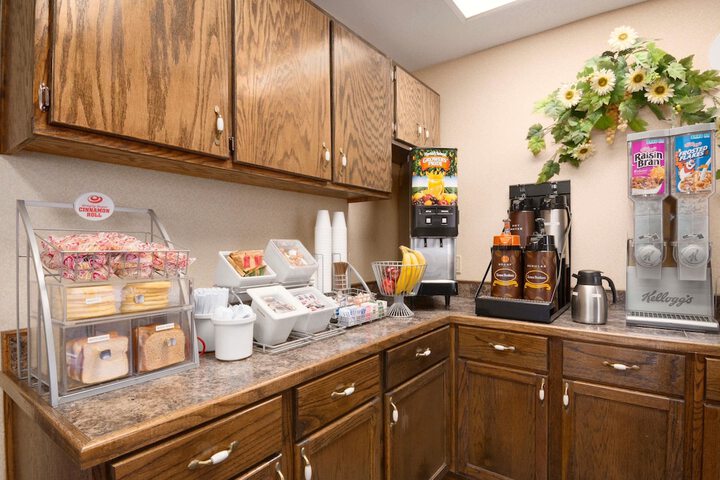 Breakfast/Coffee Service 10 of 10