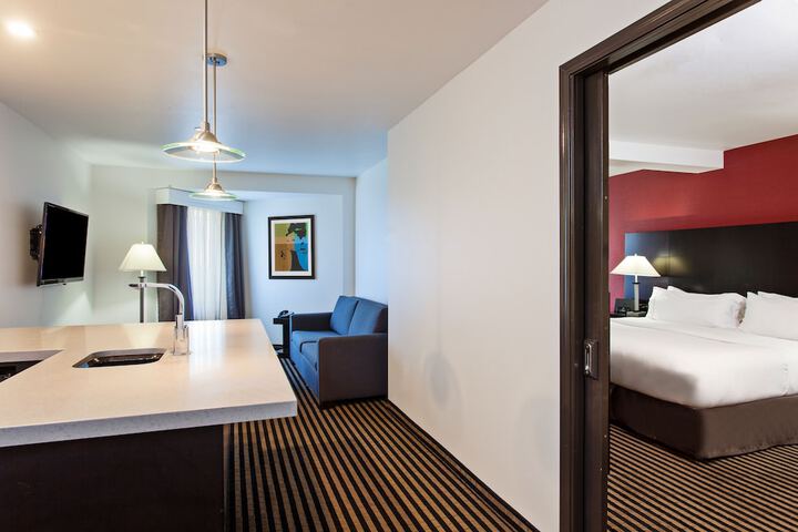 Room 15 of 68