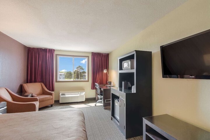 Room 16 of 42