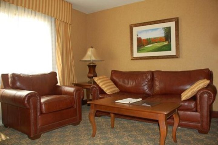 Suite 51 of 72