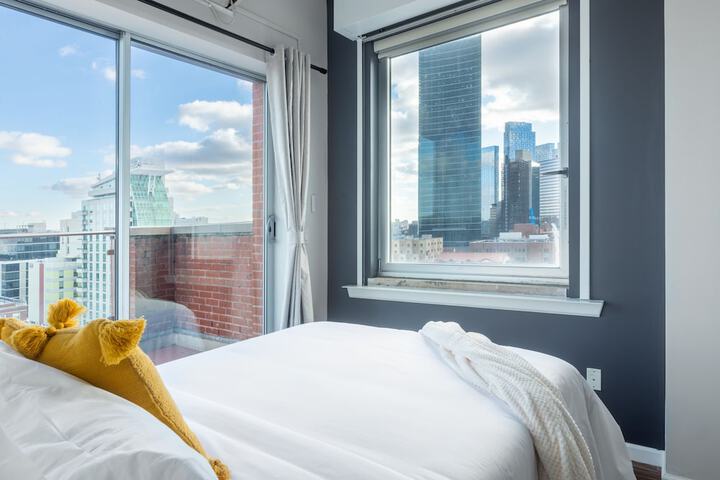 Room 34 of 42
