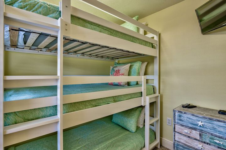 Room 12 of 26