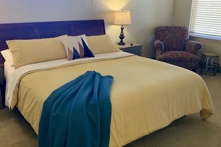 Room 28 of 46