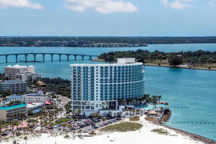 Opal Sands Resort