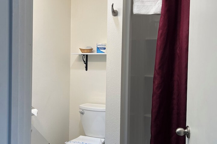 Room 107 of 143