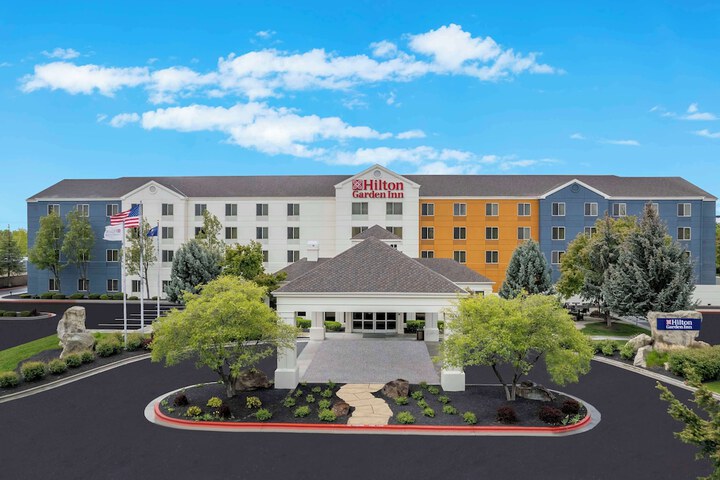 Hotel 5 of 82