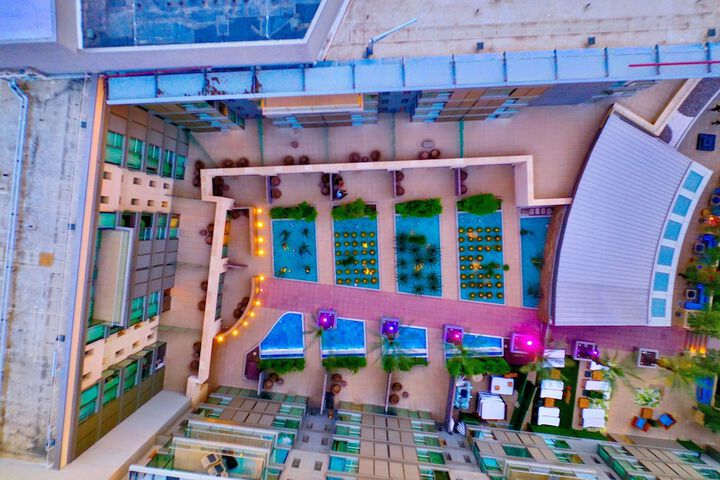 Hotel 5 of 150