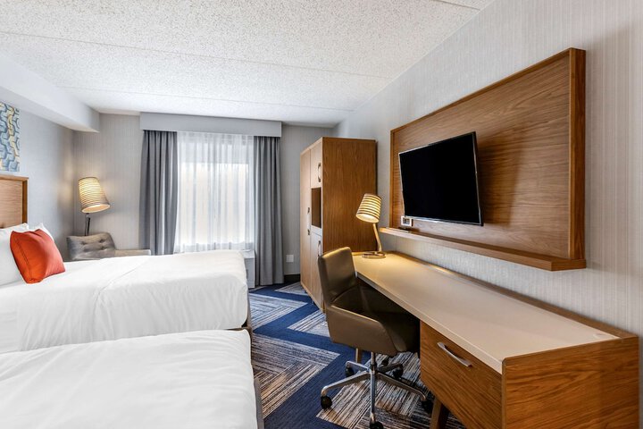Room 9 of 27