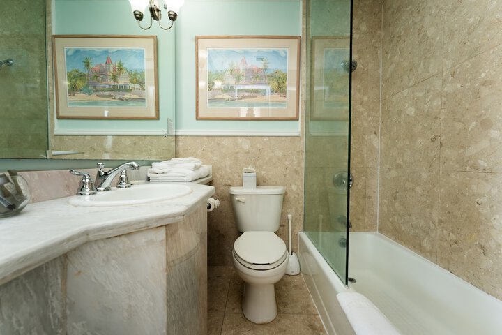 Southernmost House - Adult Exclusive